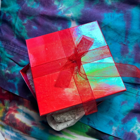 Vintage Handmade Doily / Altar Cloth - Picture 2 of 9